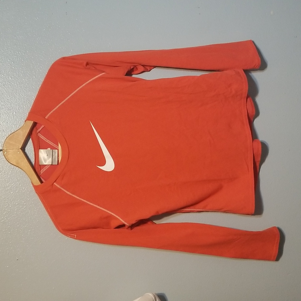 Nike Grey Tag Orange Youth Size Large 12-14